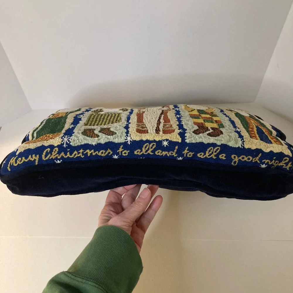 Vintage Old World Santa Tapestry Pillow Merry Christmas To All 12‎ x 18